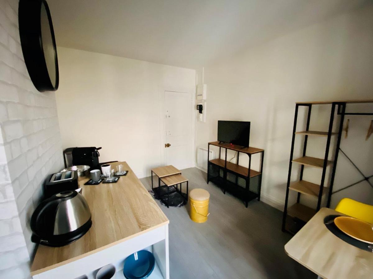 Enghien-Les-Bains: Studio Au Coeur Du Centre Ville. Esterno foto